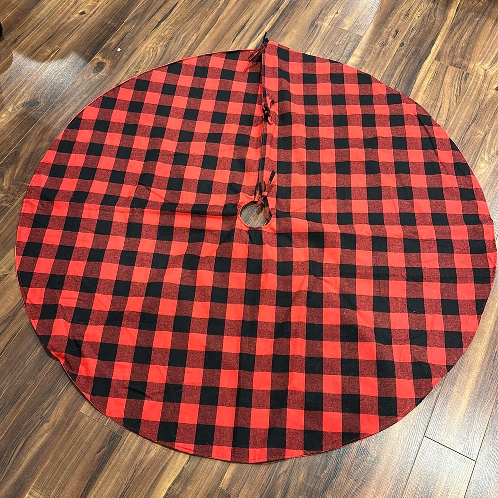 Buffalo plaid Christmas tree skirt